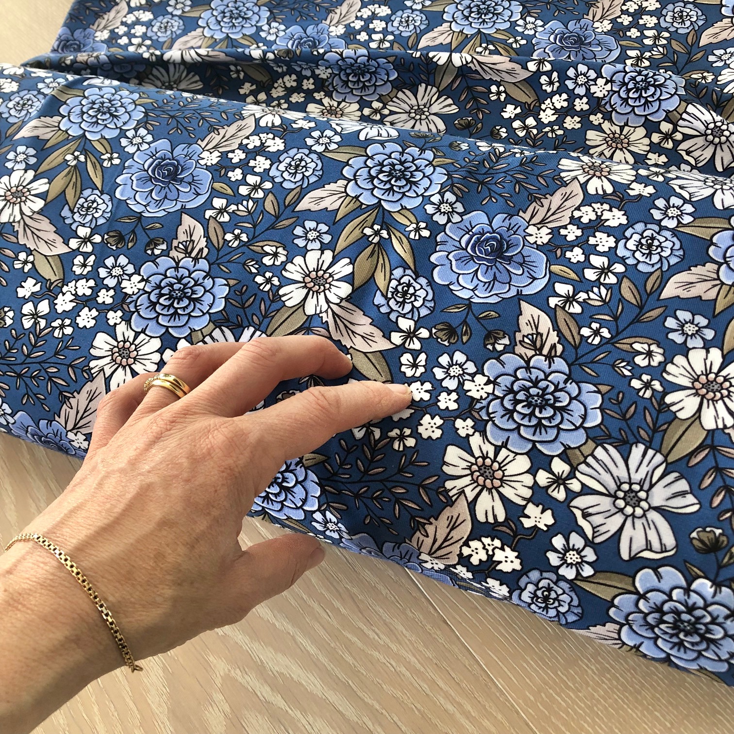 SLUTSÅLT Jerseytyg ekologisk bomull,  "TRUE BLUE", metervara,  - 3