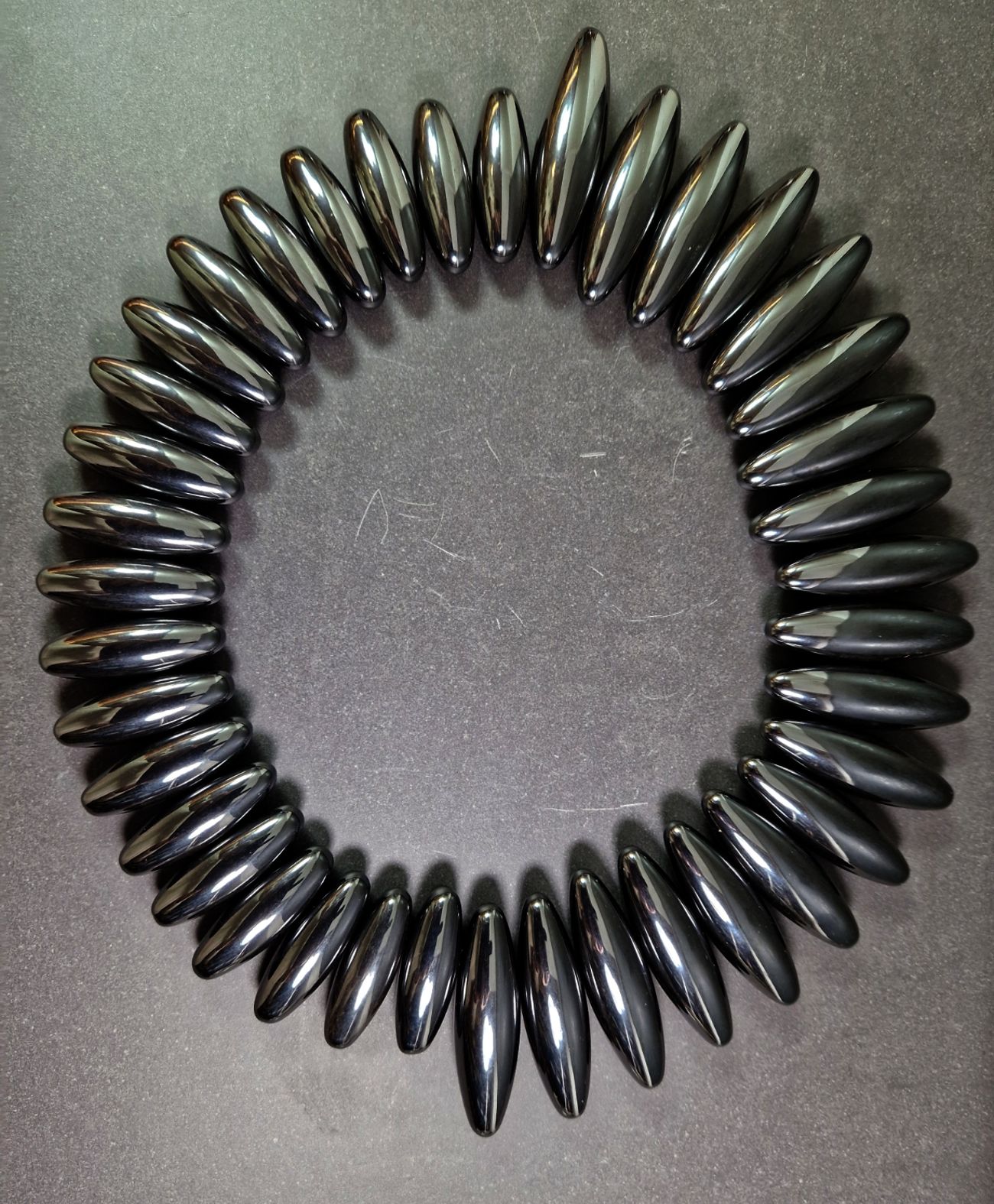 Magnetisk Hematit, Mandel form  - 2