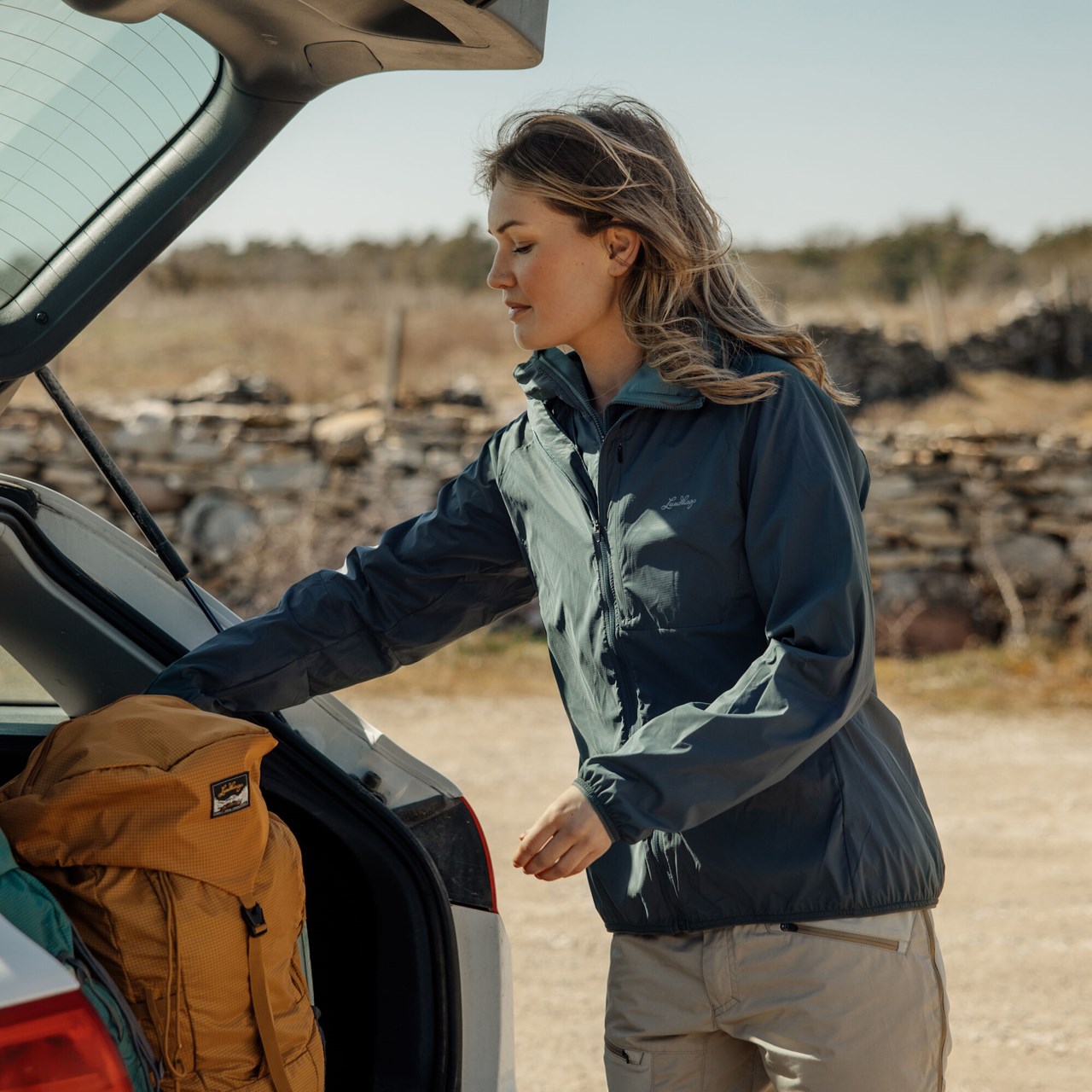Lo Waterproof Shell Jacket Women - 4