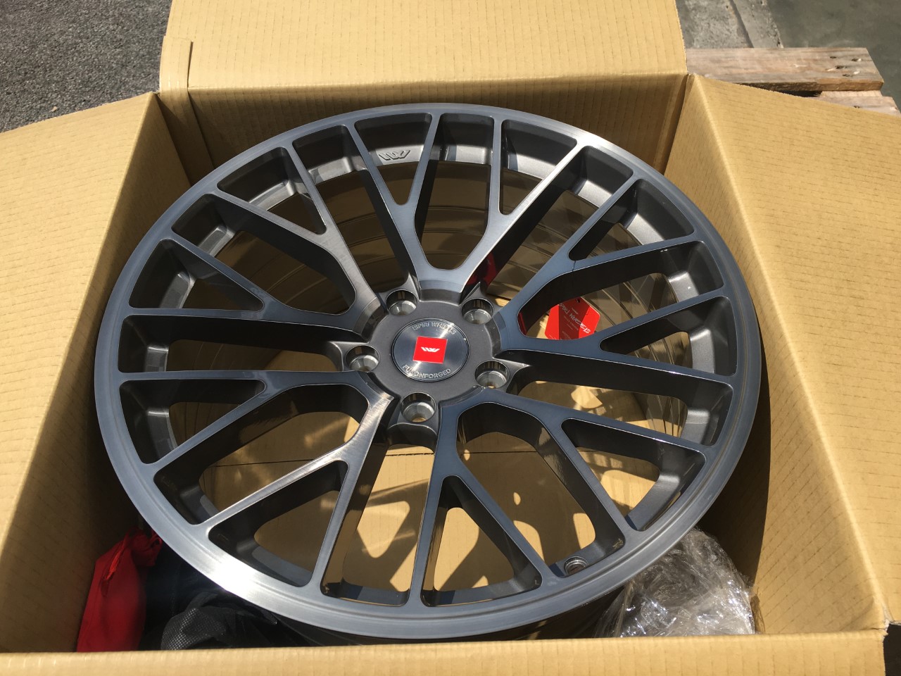 21" Ispiri FFP1 Carbon grey brushed 5x112 - 6