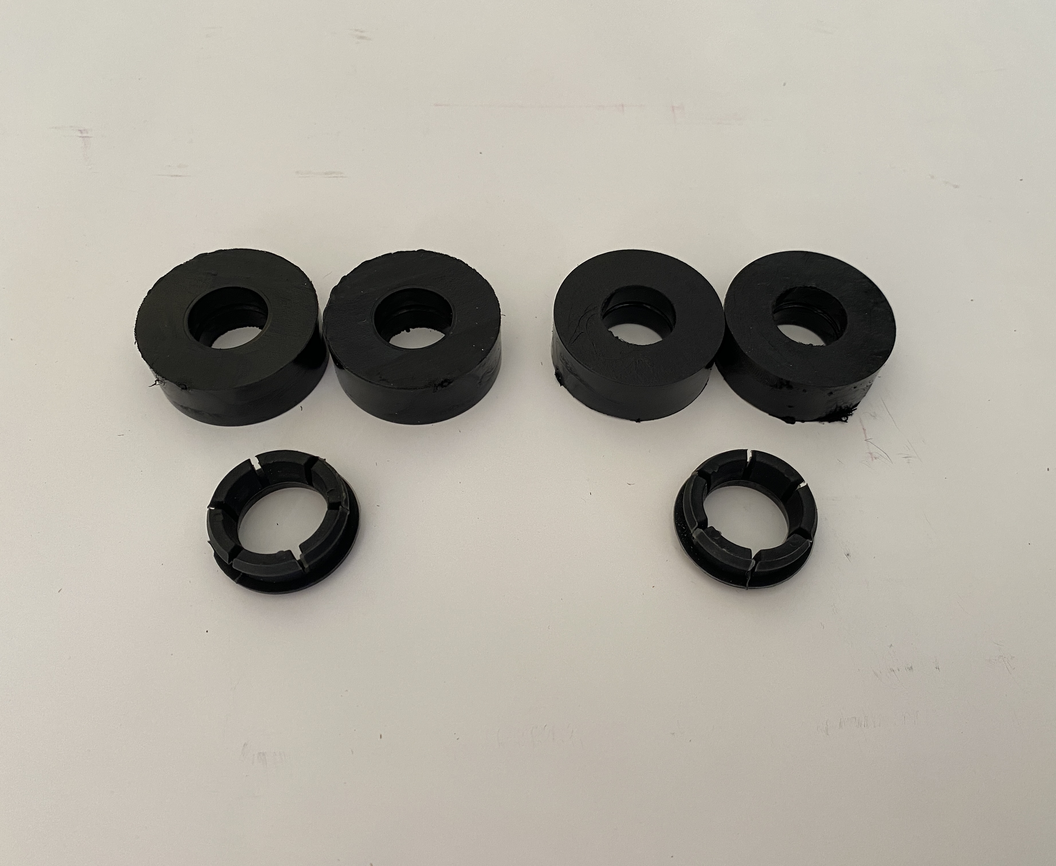 Tension strut bush rubber kit Fiesta Mk2
