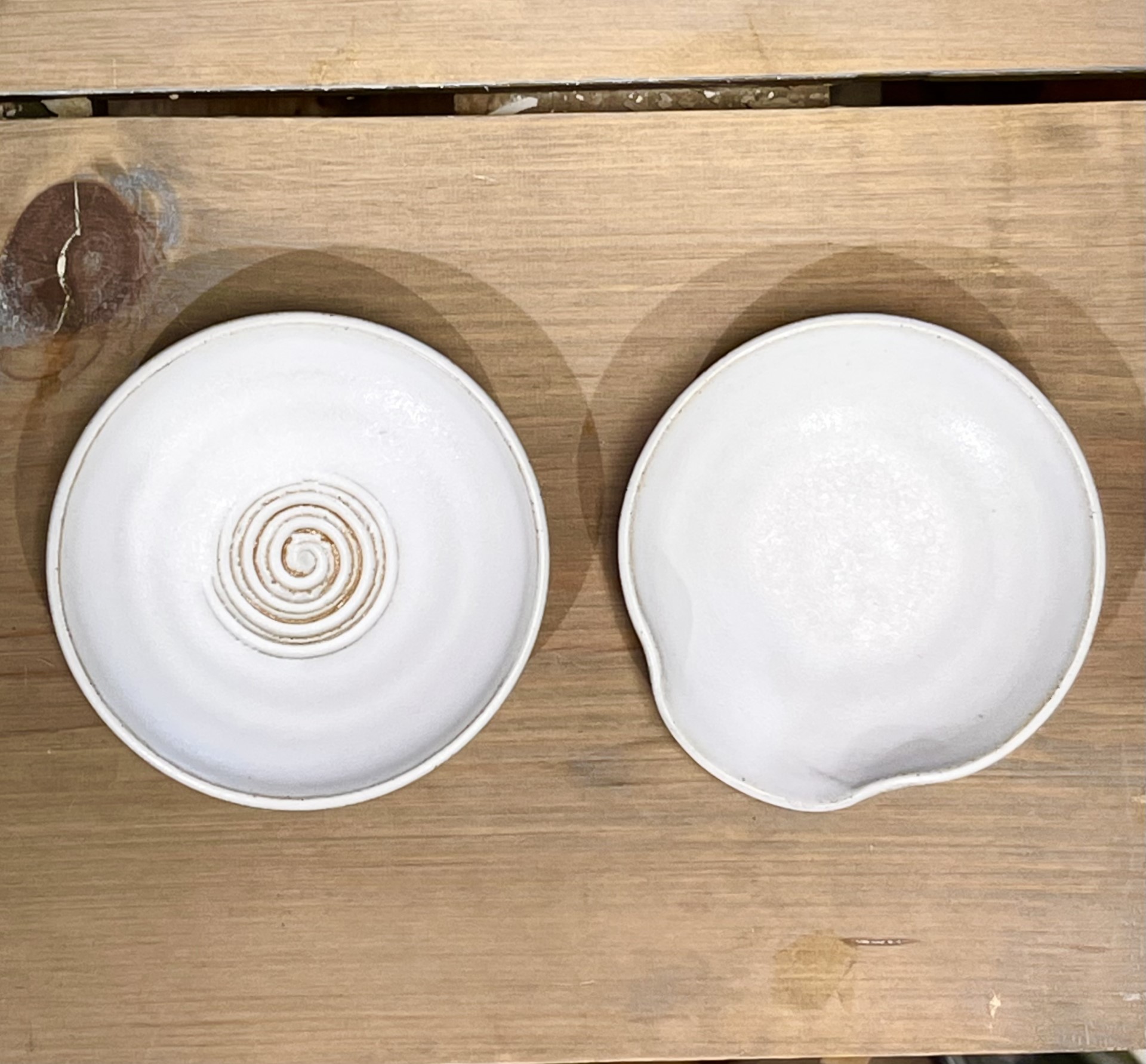 CLAY garlic squeezer & spoon rest - 4
