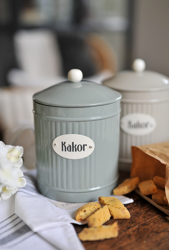 Tin with lid for biscuits - Green