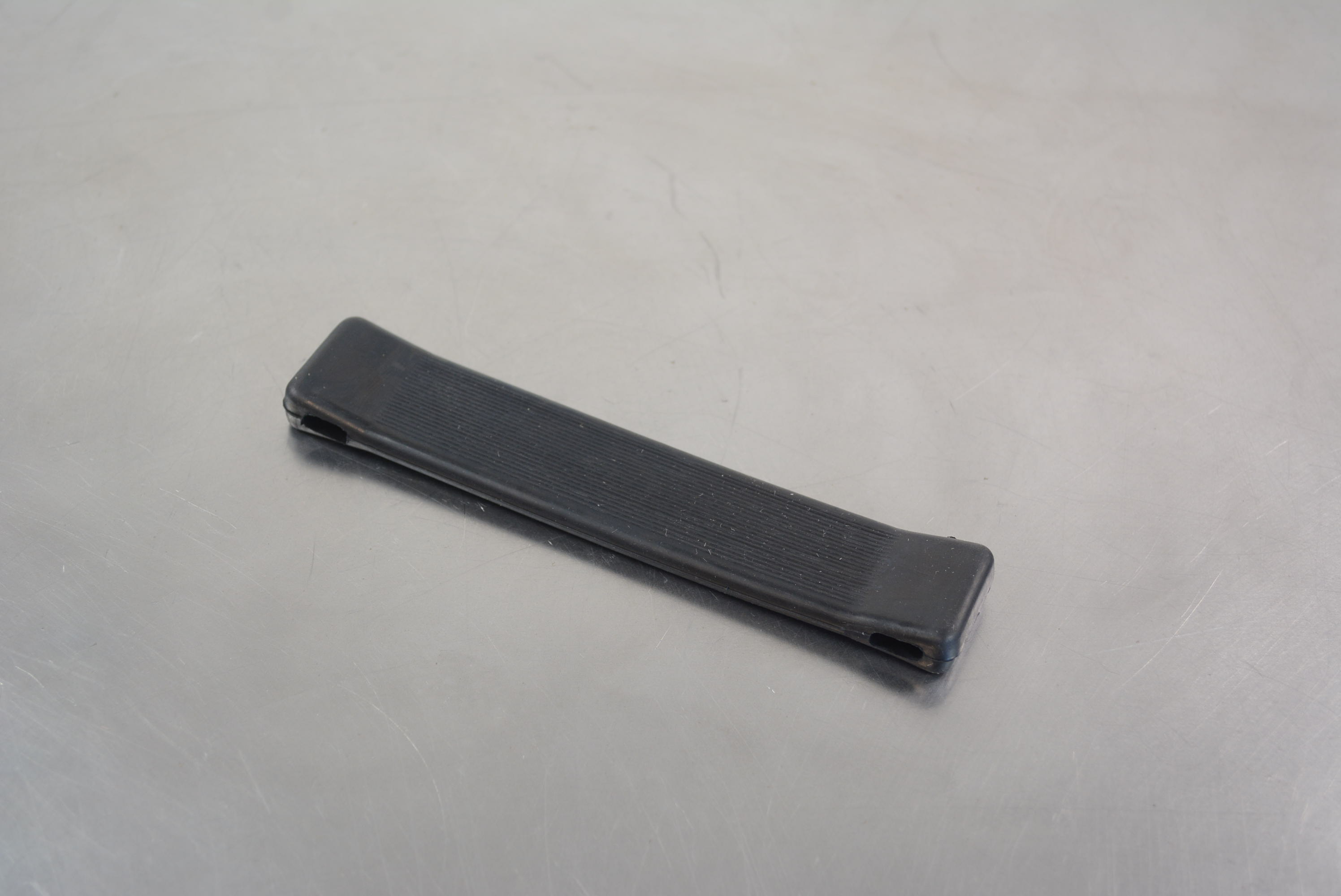 Door Check Strap 32-48 Rubber 6" Loop Type