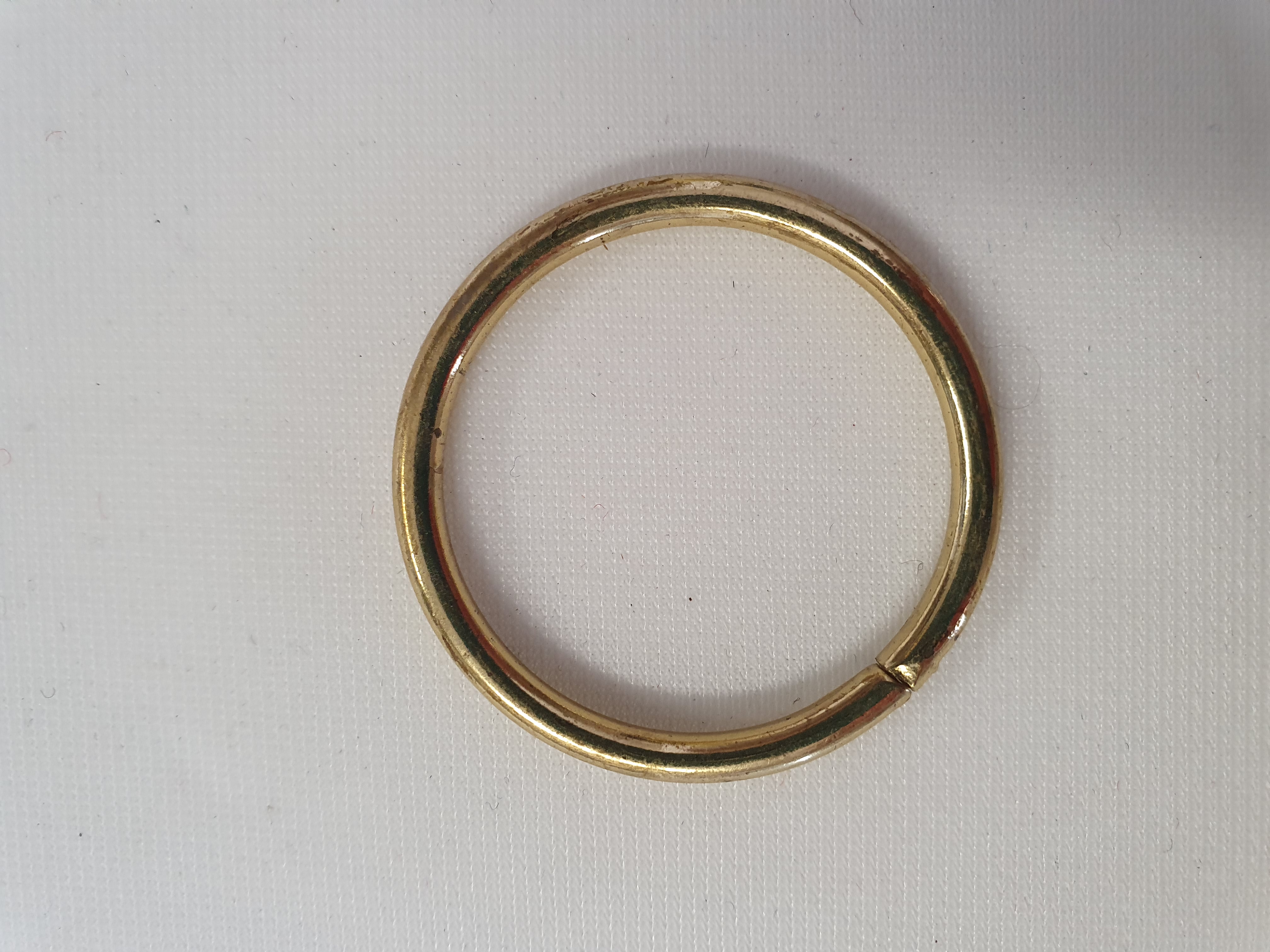 30x3 mm mässingsfärgad osvetsad O-ring 