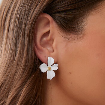 Lilly flower earring, white