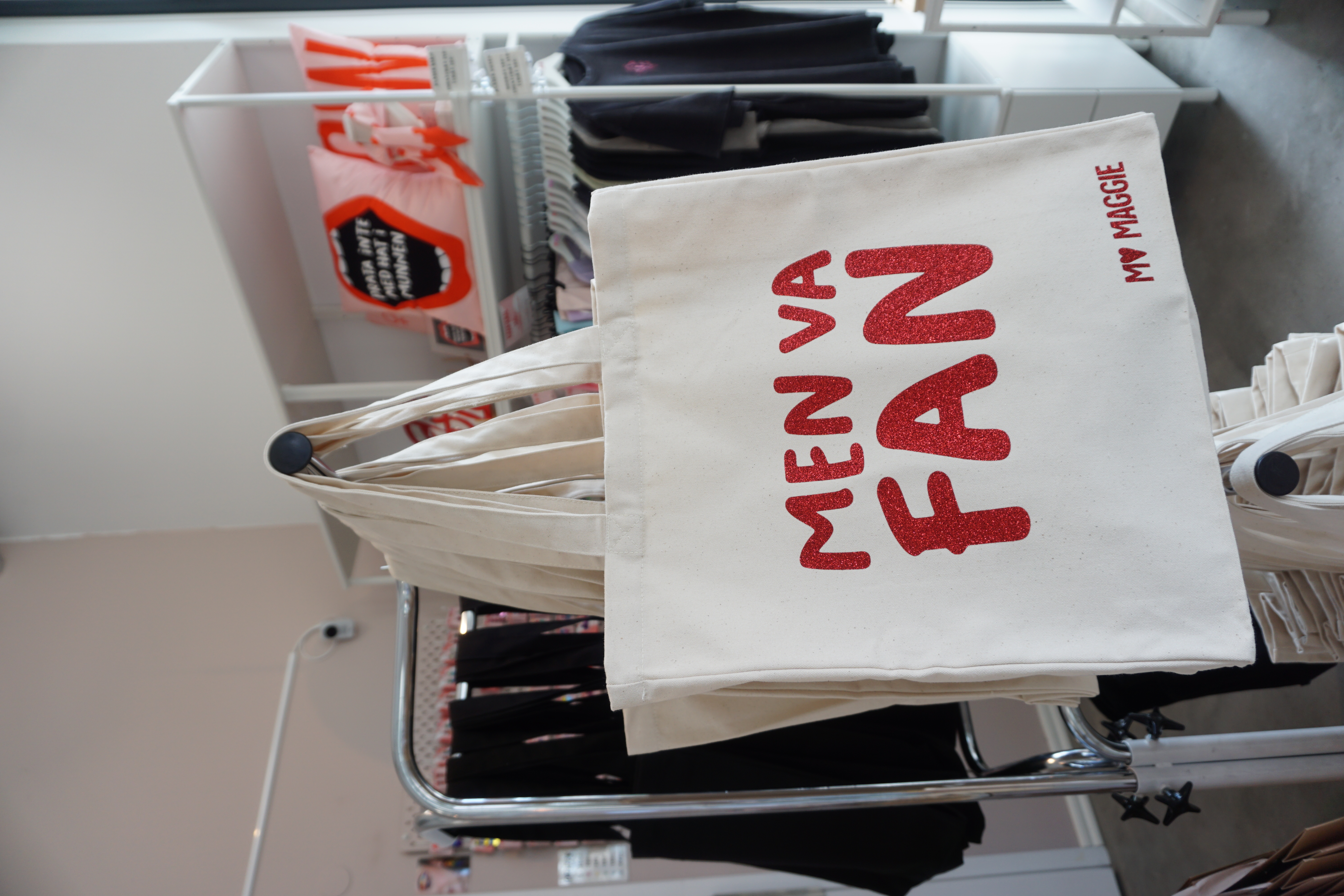 Premium tote bag "men va fan"