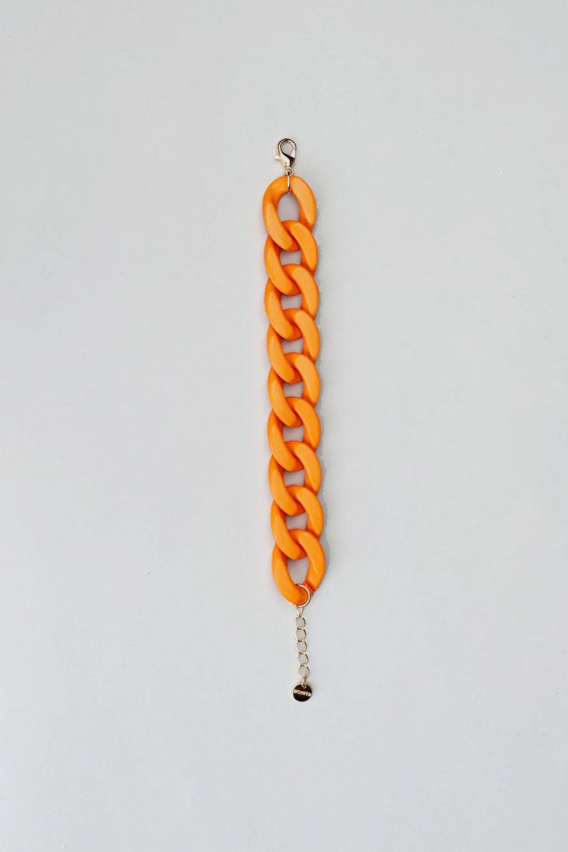 BOW19_New in_ Big chain bracelet orange mat