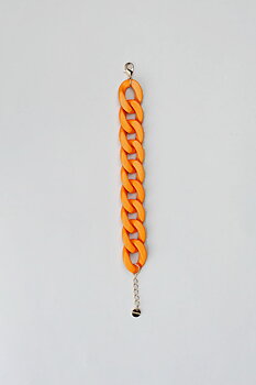 BOW19_New in_ Big chain bracelet orange mat