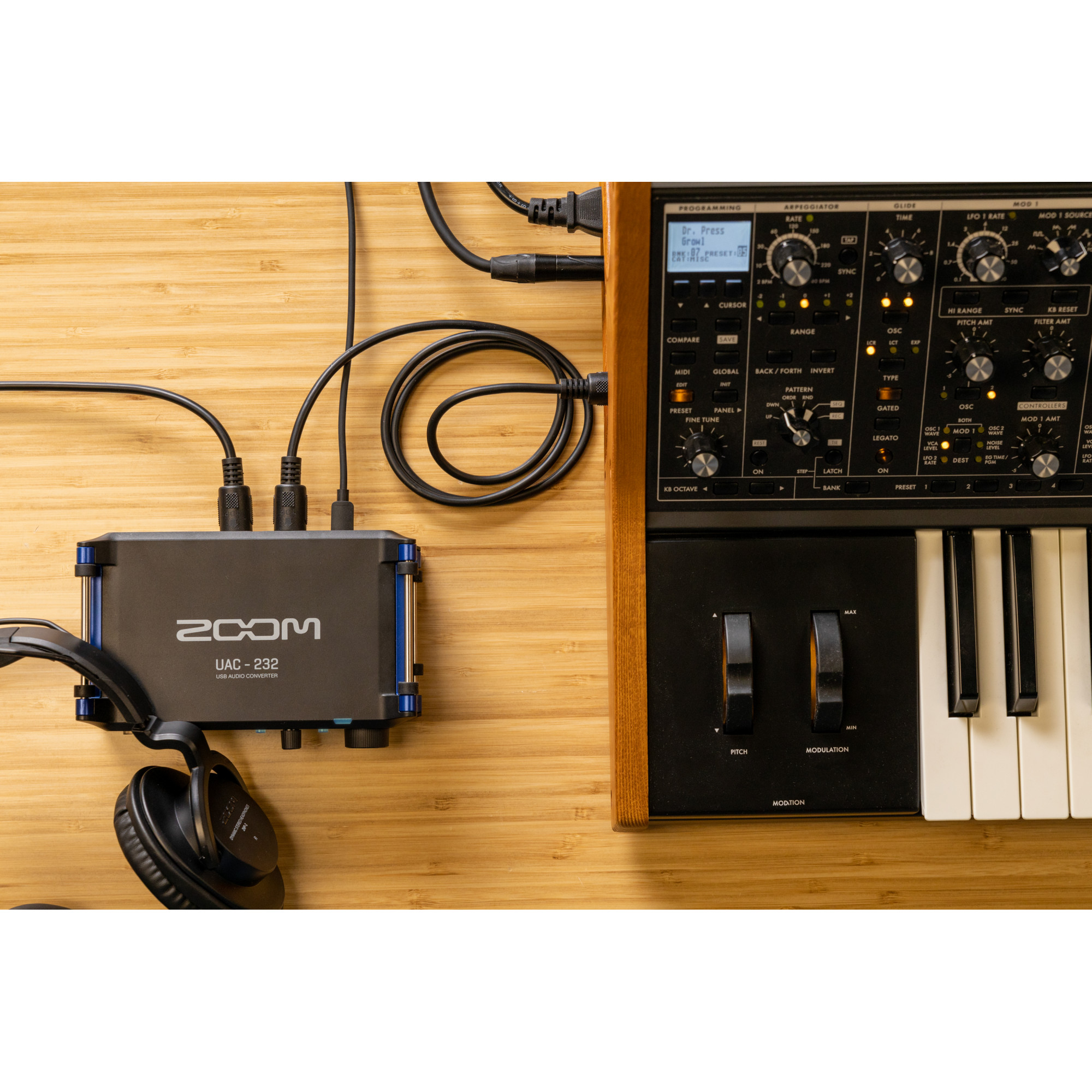 Zoom UAC-232 32-bit Float Audio Interface - 8