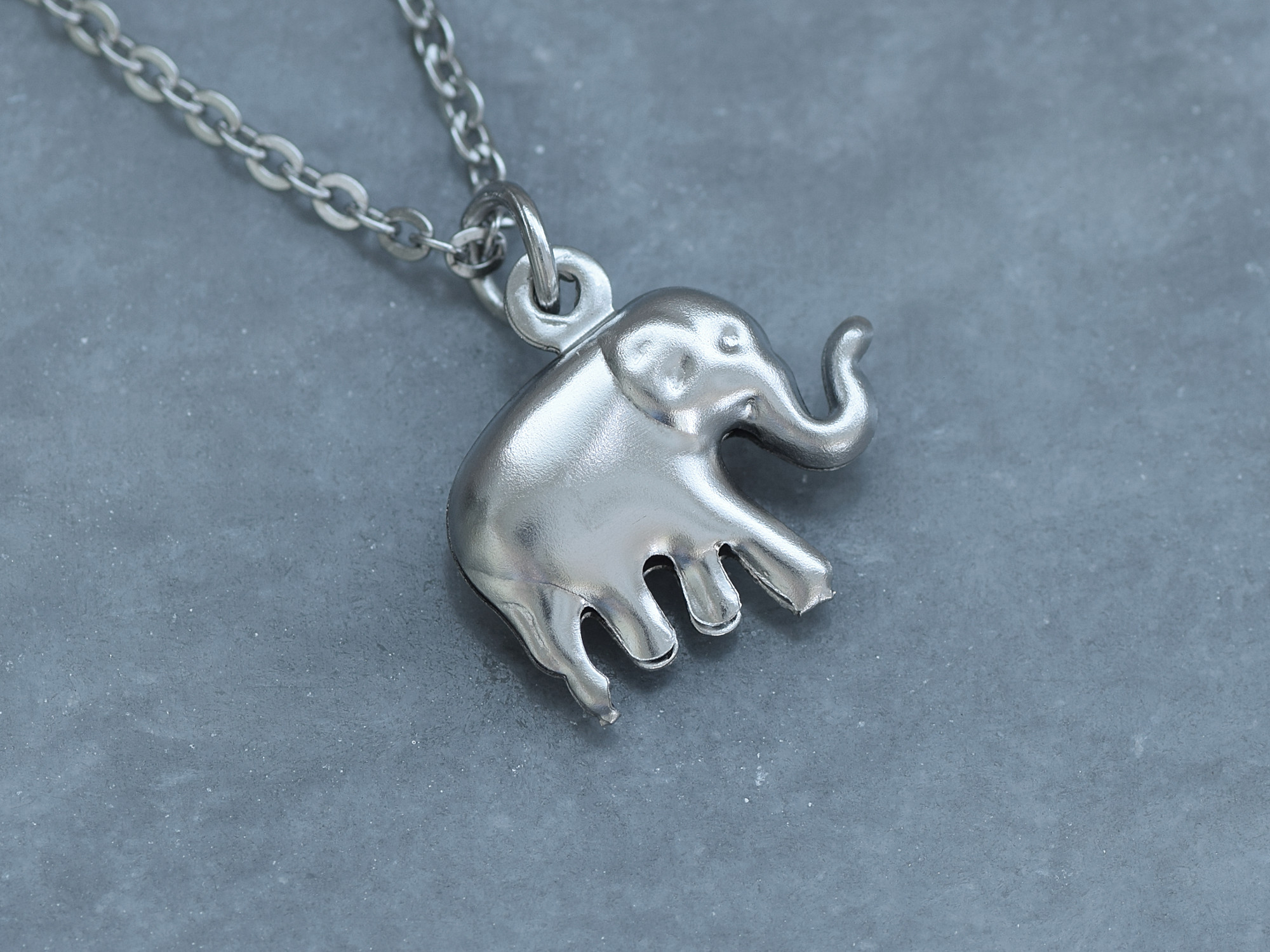 Elefant Halsband i Rostfritt Stål, Afrikanskt Hänge, Afrika Accessoar, Djur Smycke - 3