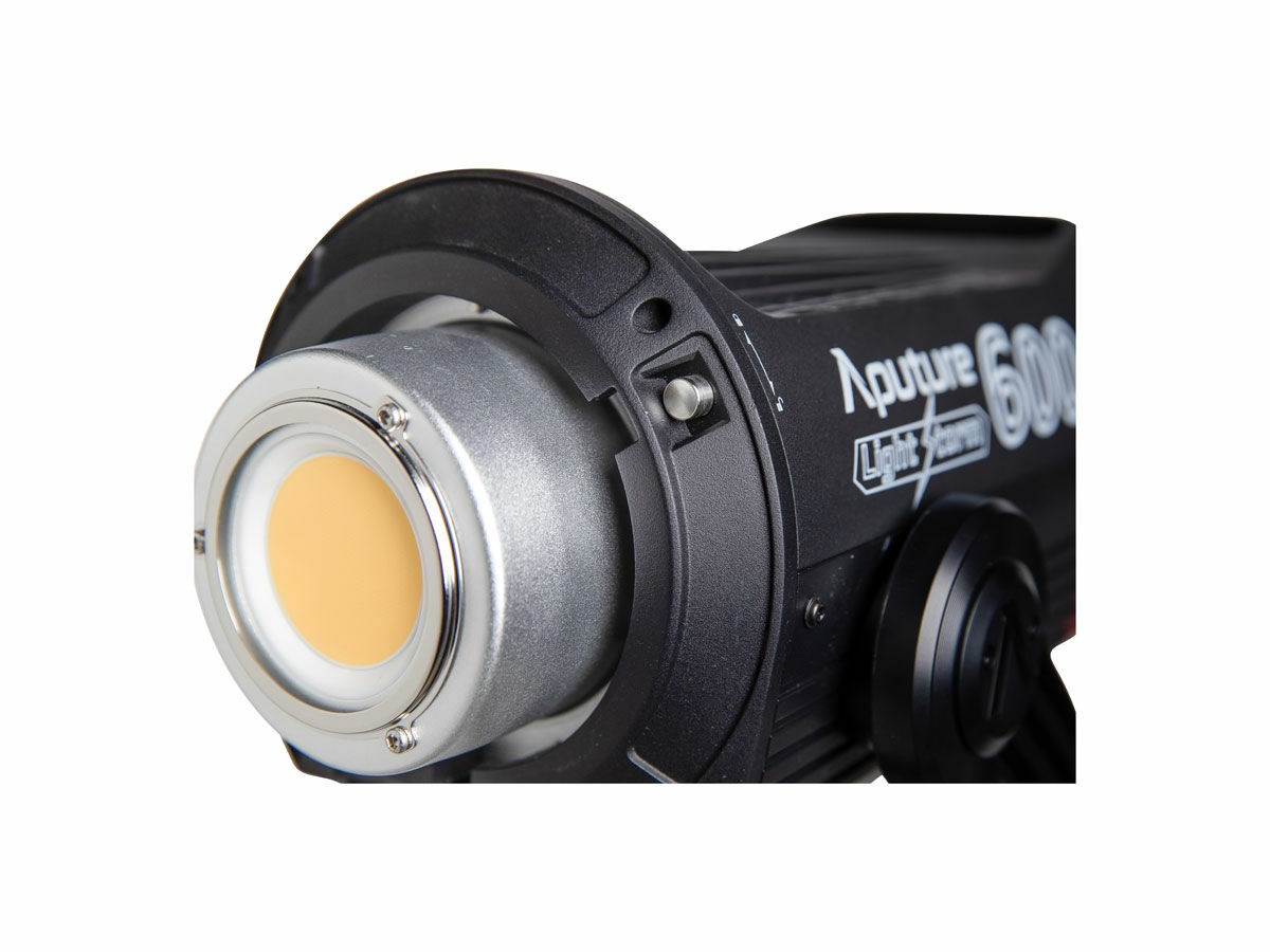 Aputure LS 600D Videolight - 2