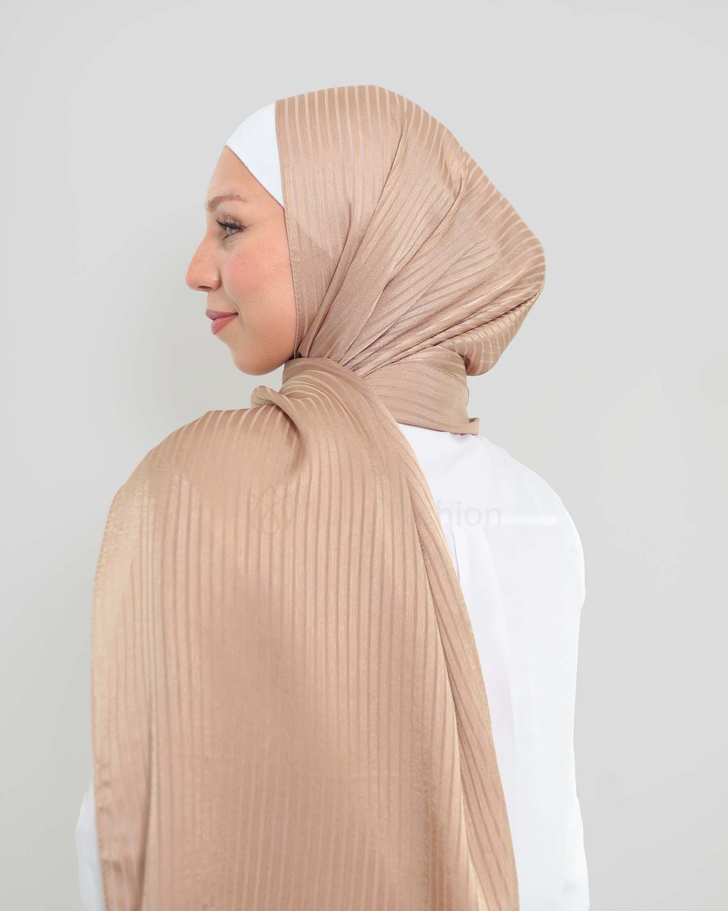 Hijab - Satin striped - Nude beige - 4