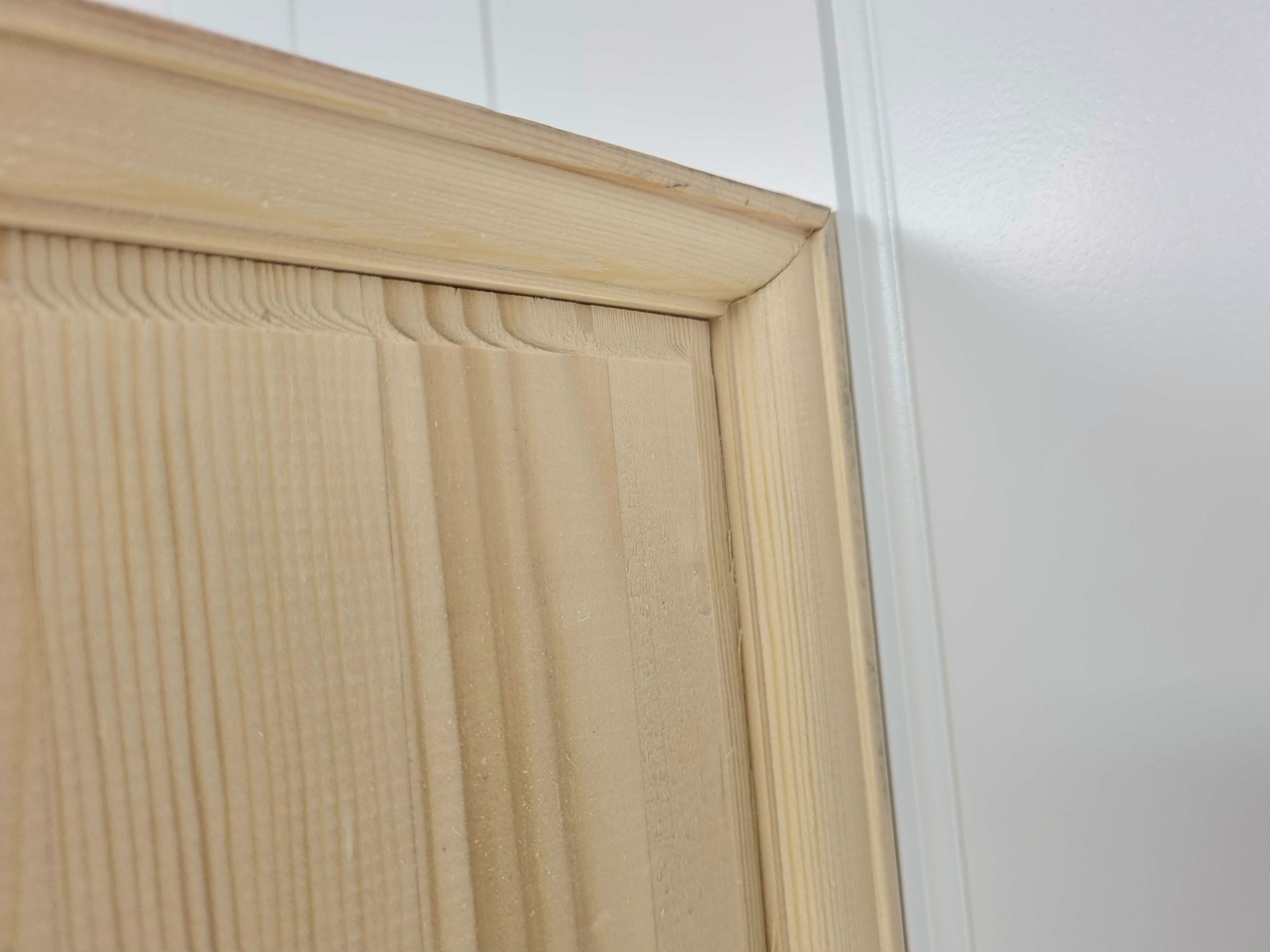 Hyllkonsol gammaldags H19 kvistig furu djup 320mm - 3