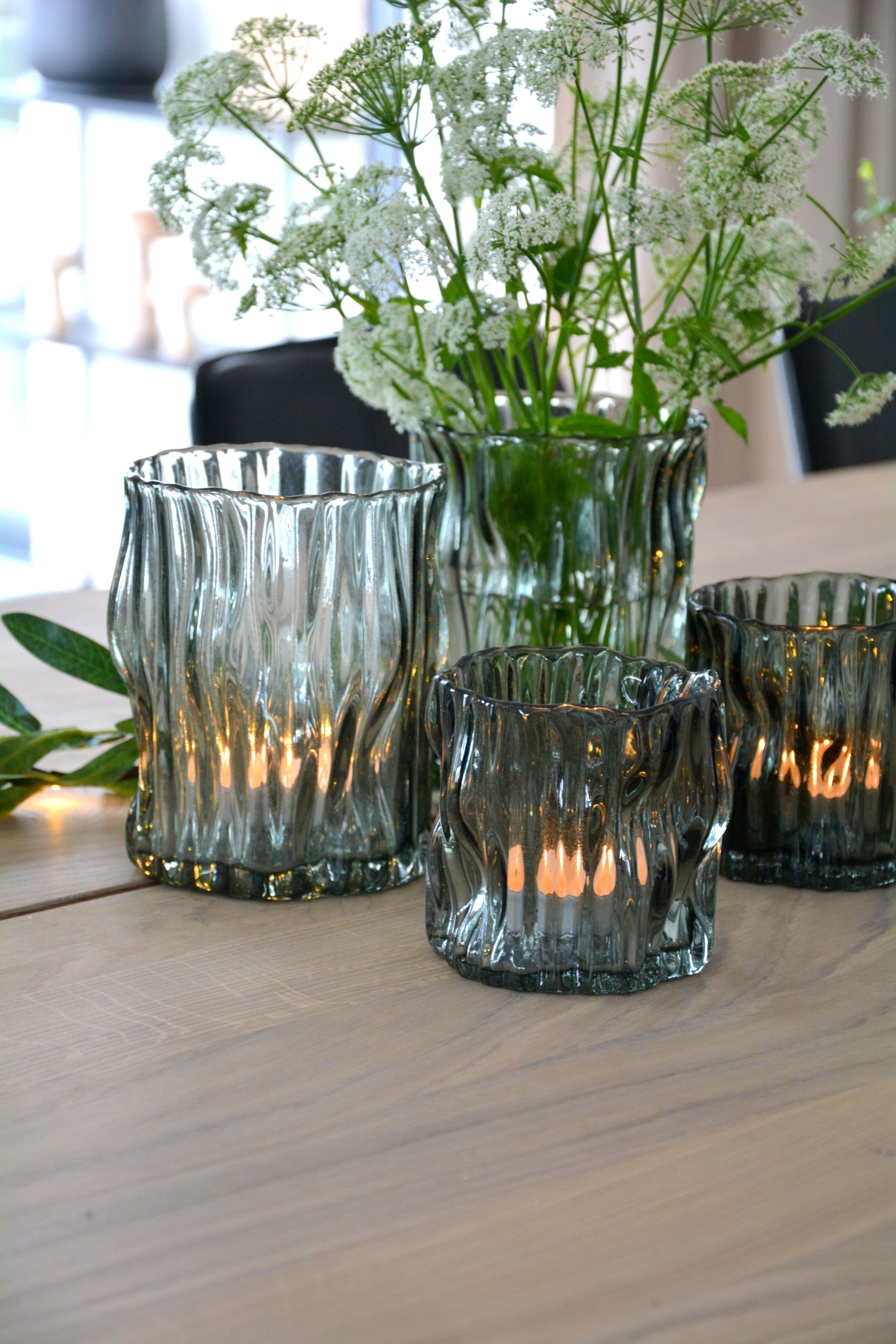 Ljuslykta i rökfärgat glas. Liten 10 cm