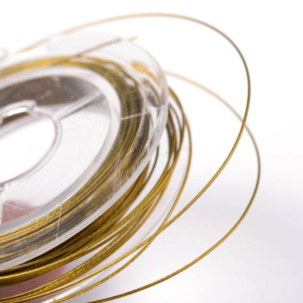 Smyckeswire guld 0,45 mm, 7-trådig plastad wire av rostfritt stål med nylonöverdrag, 10 meter på spole för pärlträdning och smyckestillverkning.
