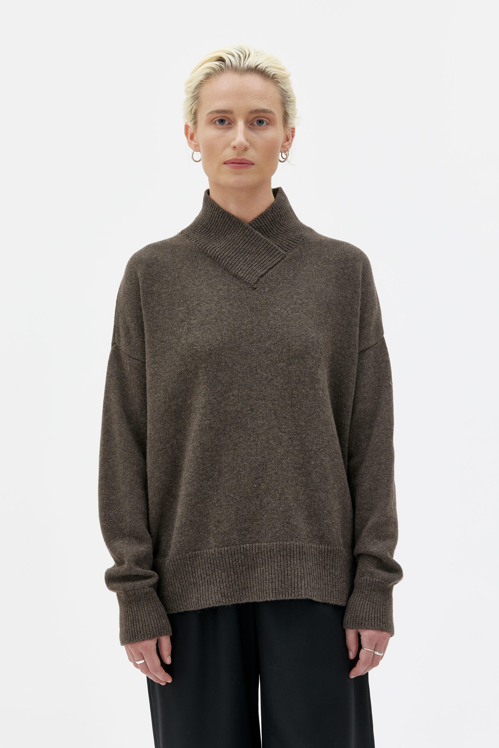 Orla wrap neck cashmere sweater Walnut