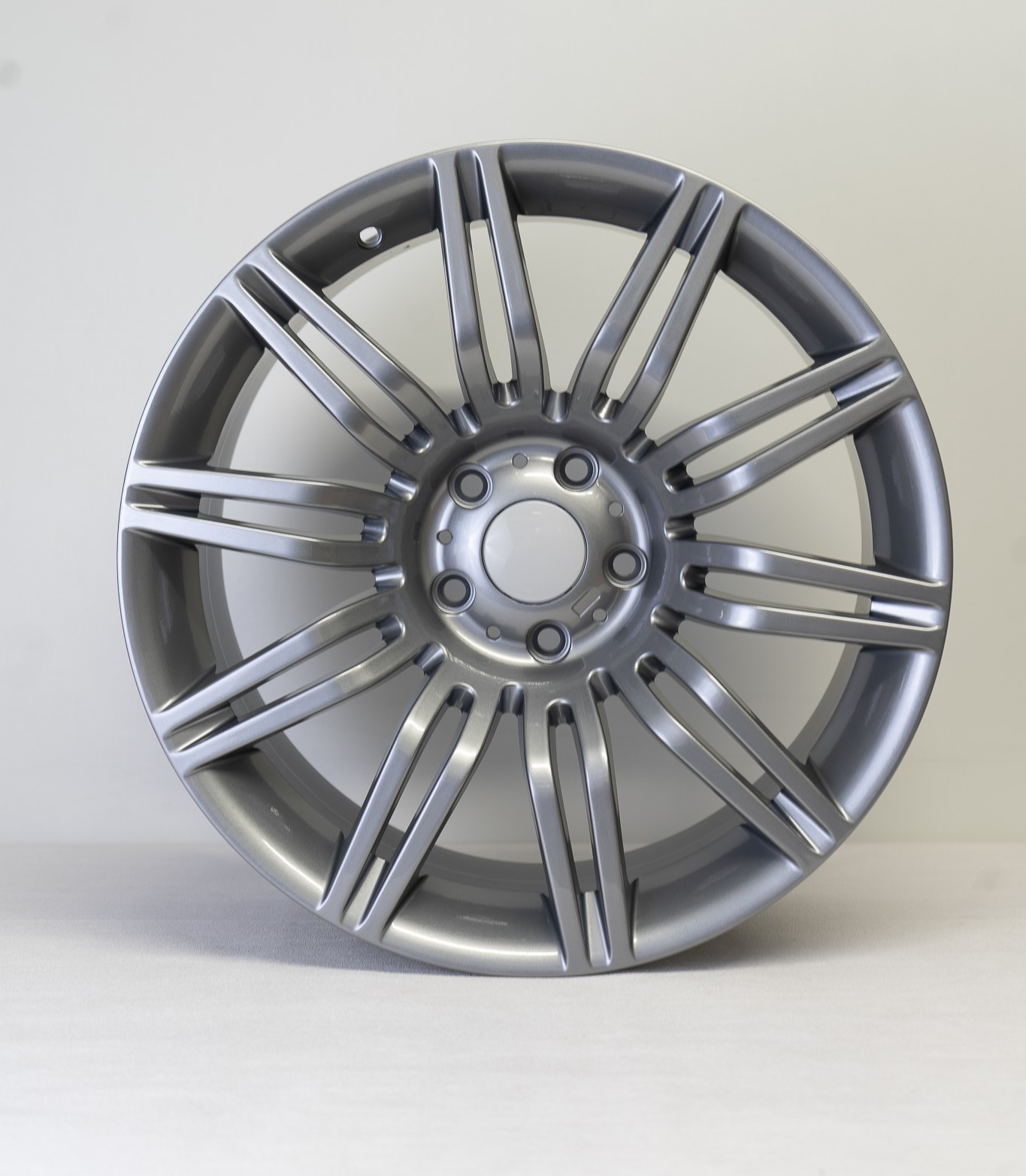 19" Spider style Gunmetal 5x120