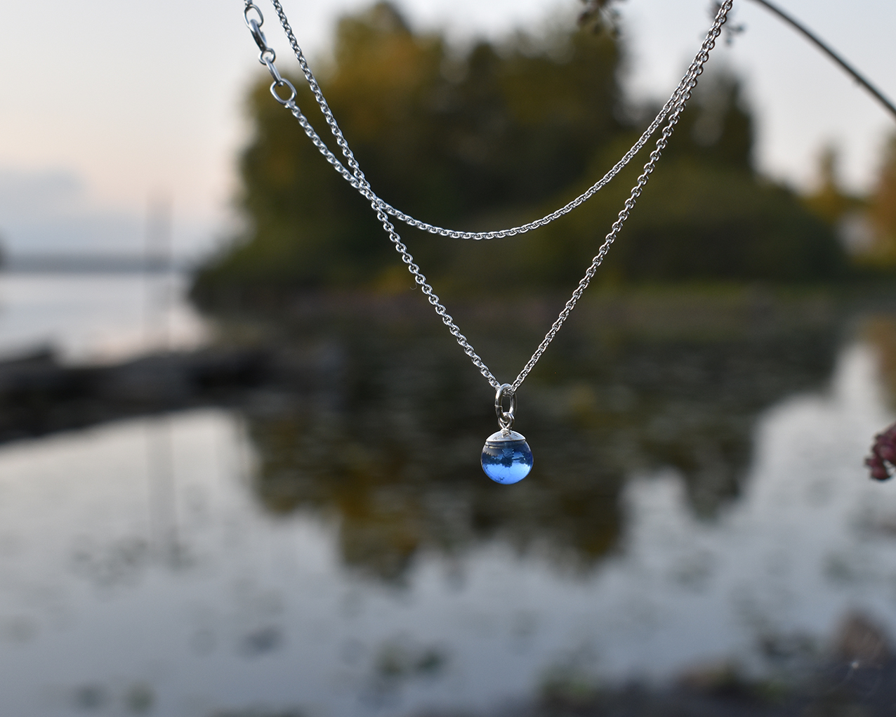 SVALÖ SKY - light blue necklace