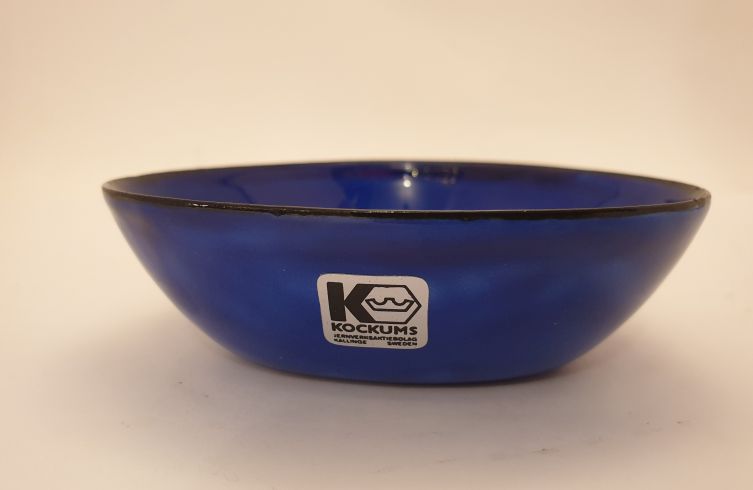 Kockums Arner Erker triangular bowl blue