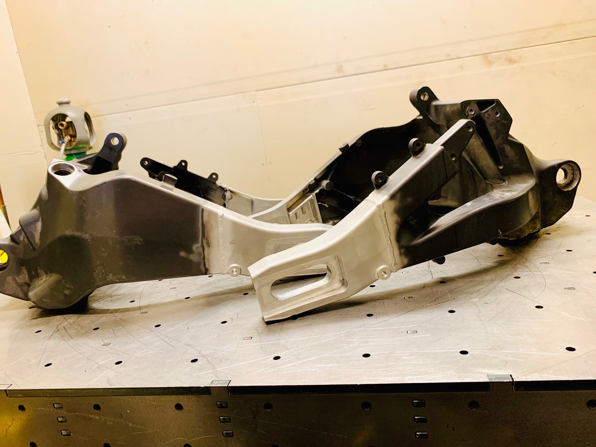 Buell XBRR Chain drive swingarm kit - 2