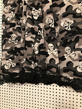 Grå Camo Skull Kjol