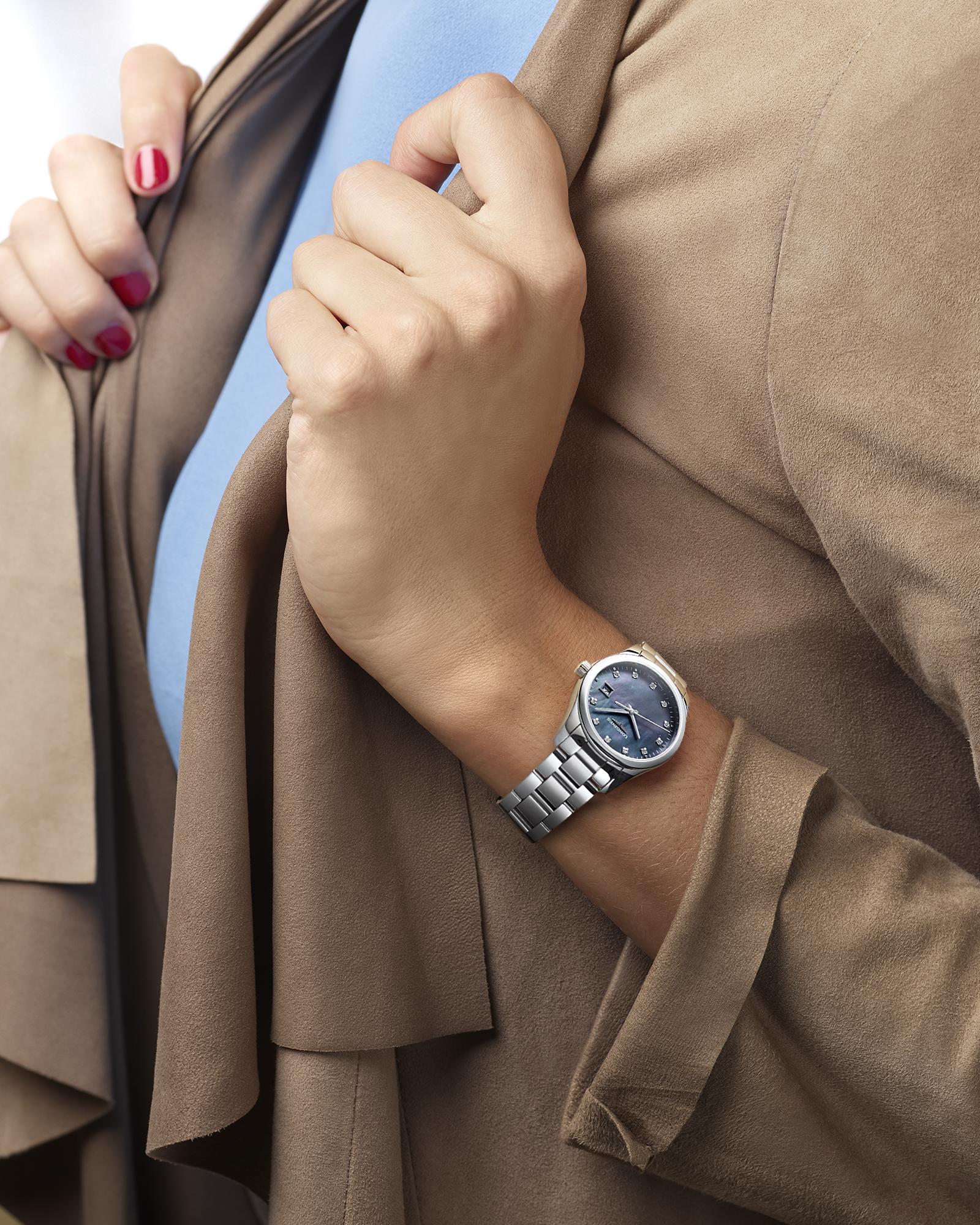 L2.386.4.88.6 Longines Conquest Classic 34 svart pärlemor