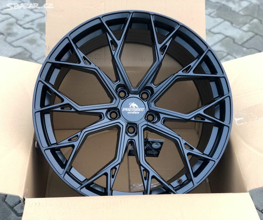21" Forzza Titan Satin black 5/112