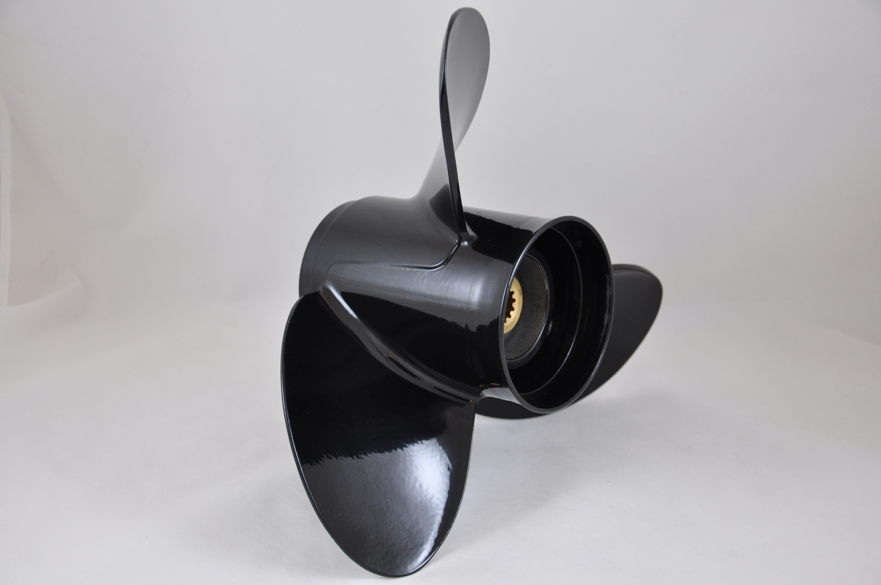 SUZUKI 13 1/4 X 17 - 2