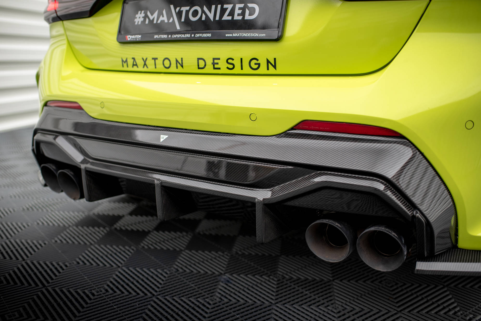 Kolfiber Bakre Diffuser V.1 BMW 1-serie F40 M-Paket/ M135I (Maxton)