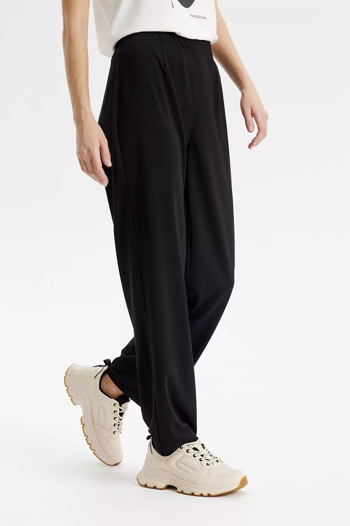  In Front - Kissy Pant Black - 3