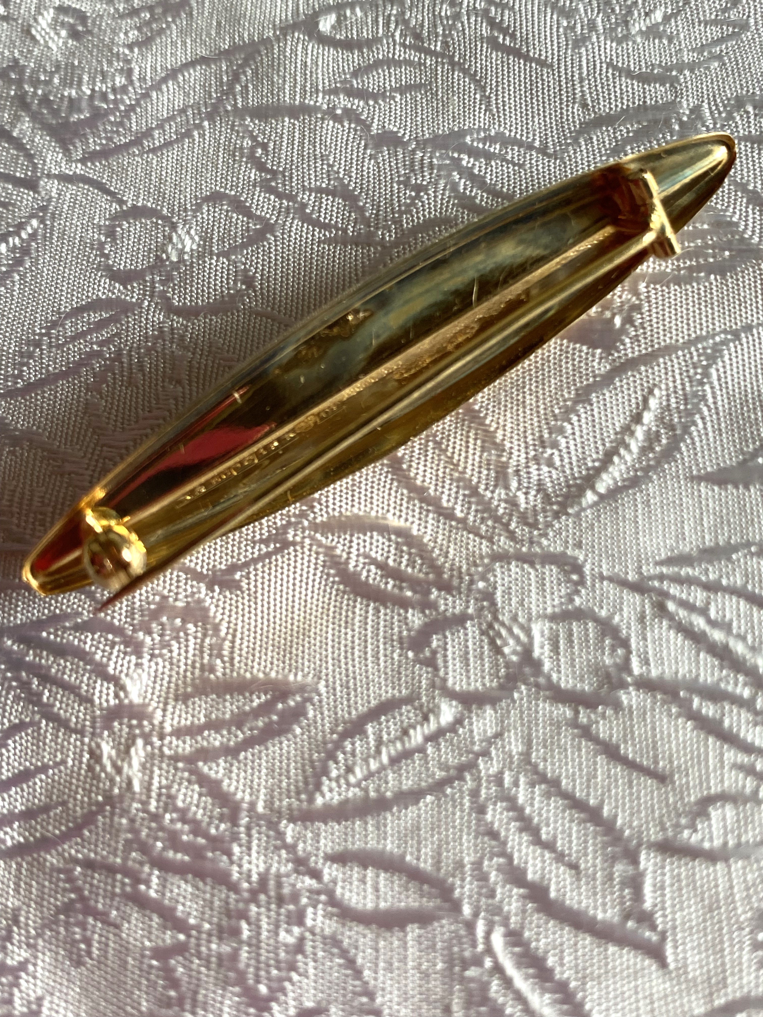 Brosch i 18 K guld och vitguld med odlade pärlor. - 3