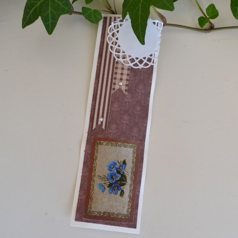 Bokmärke - Blå blommor