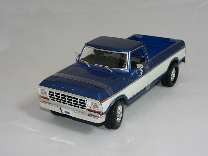 Ford F150 Pick Up  1979  1:18  Maisto