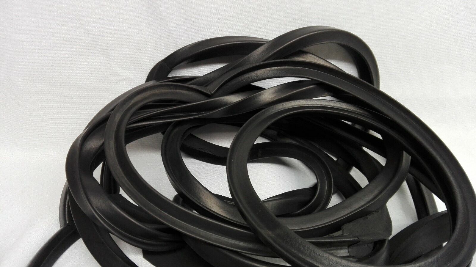 Kumilista oven aukeus  x4 (4-ov) - P5/P7
