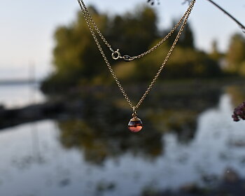 SVALÖ GAMMELROSA - halsband i rosa  guldpläterat