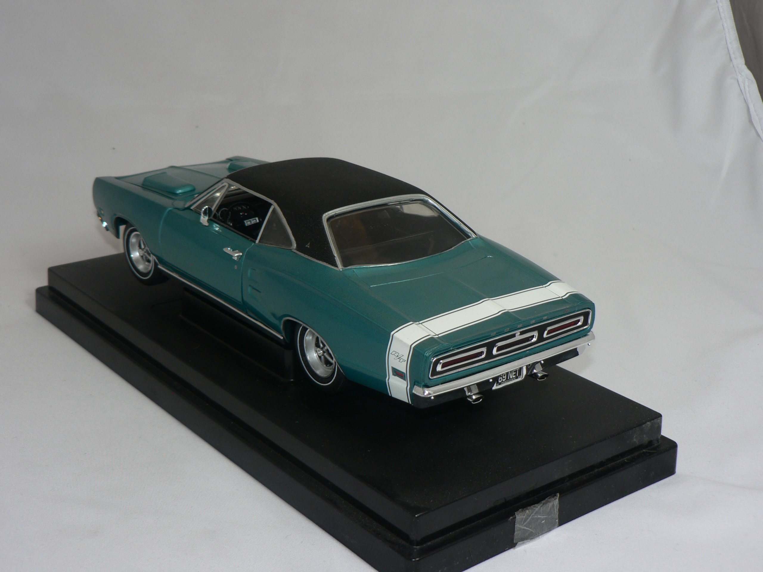 Dodge Coronet R/T -1969  1:18  Ertl/Auto World - 3