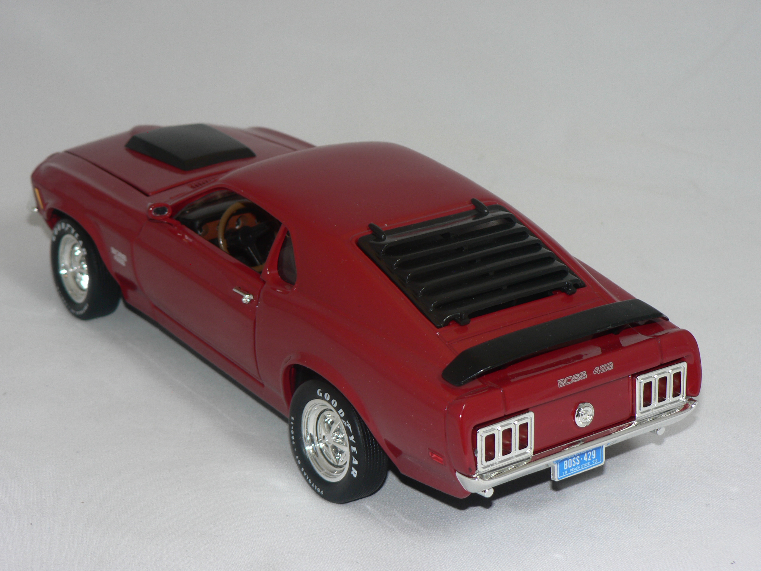 Ford Mustang  Boss 429   1970  1:18  Ertl/Auto World - 3