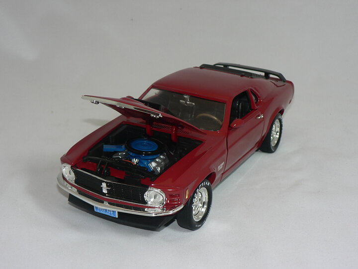 Ford Mustang  Boss 429   1970  1:18  Ertl/Auto World
