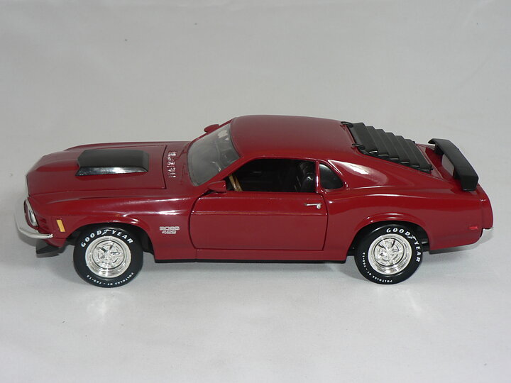 Ford Mustang  Boss 429   1970  1:18  Ertl/Auto World