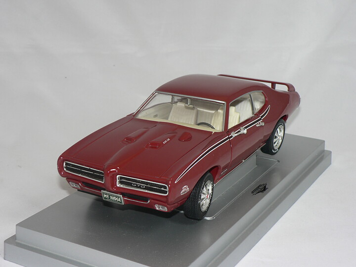 Pontiac  GTO  Judge   1969   1:18  Ertl/Auto World