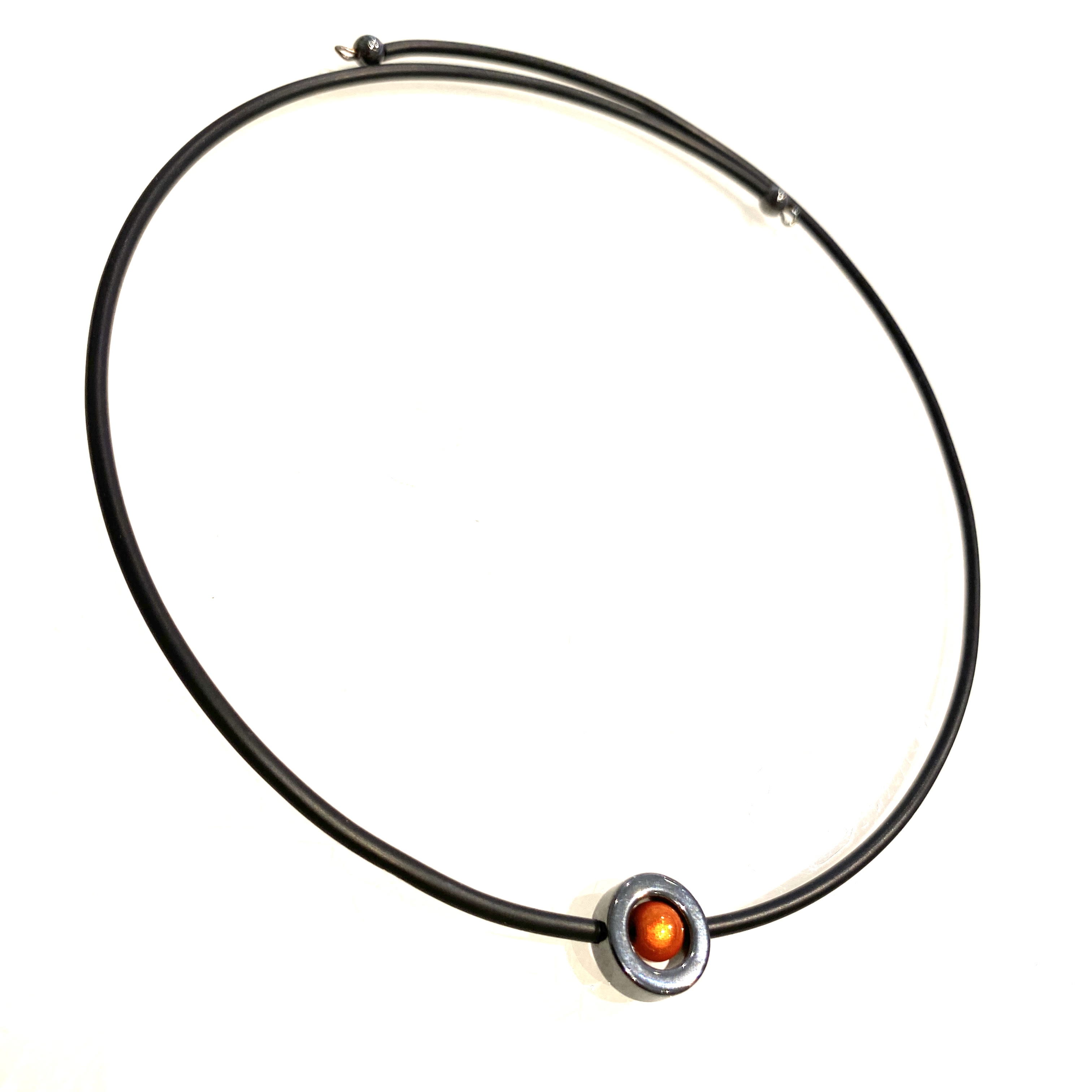Halsband Elsa Hematit Caramelle  10 färger - 8