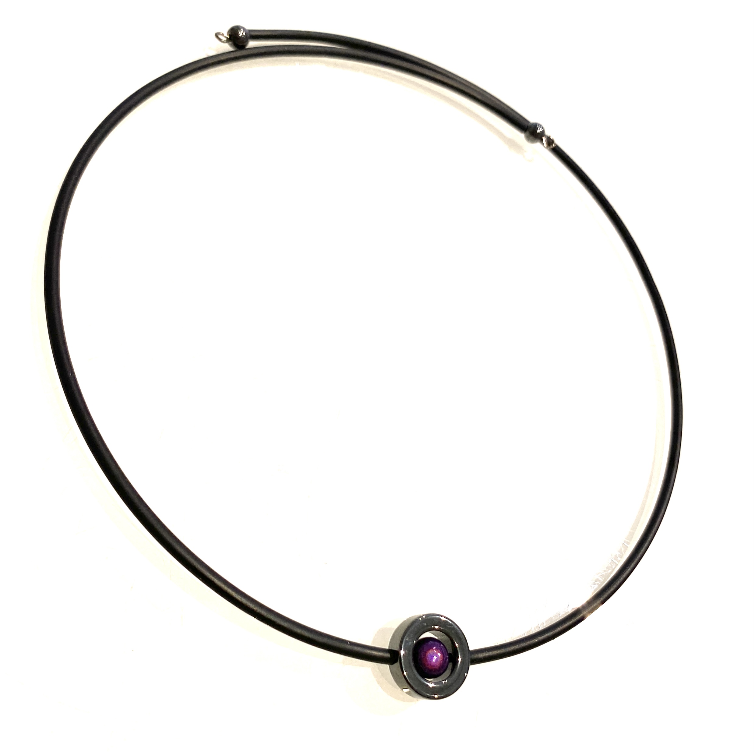 Halsband Elsa Hematit Caramelle  10 färger - 11