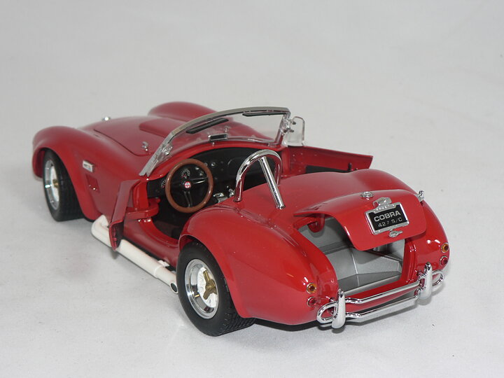 Shelby  Cobra 427  S/C    1:18  Kyosho