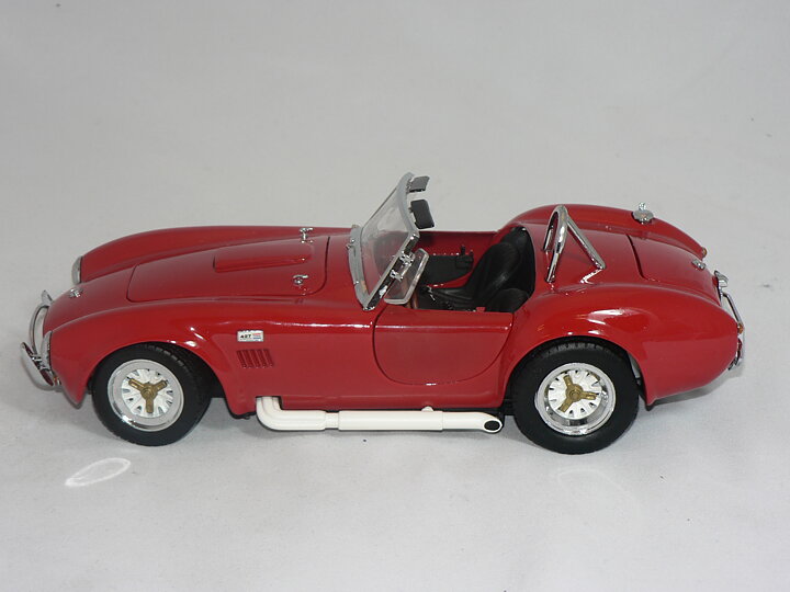 Shelby  Cobra 427  S/C    1:18  Kyosho