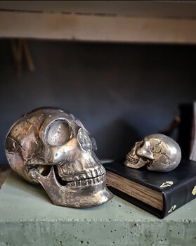 Skull Dekoration - Försilvrat Brons