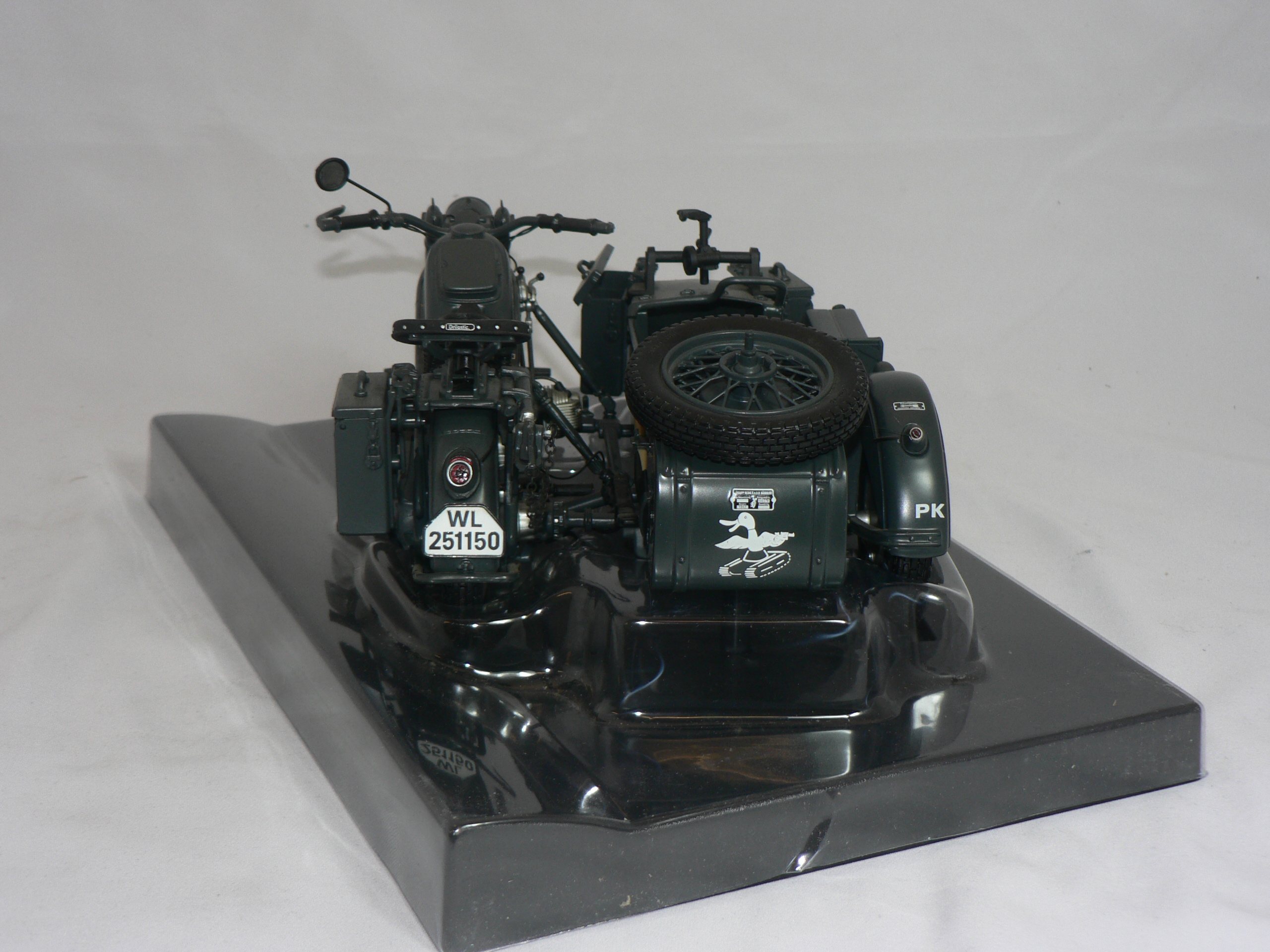 Zundapp KS 750 + sidovagn  1941  Skala  1:10 - 4