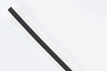 Moon Bälte Vit med Svart stripe 4 - 4,5 cm