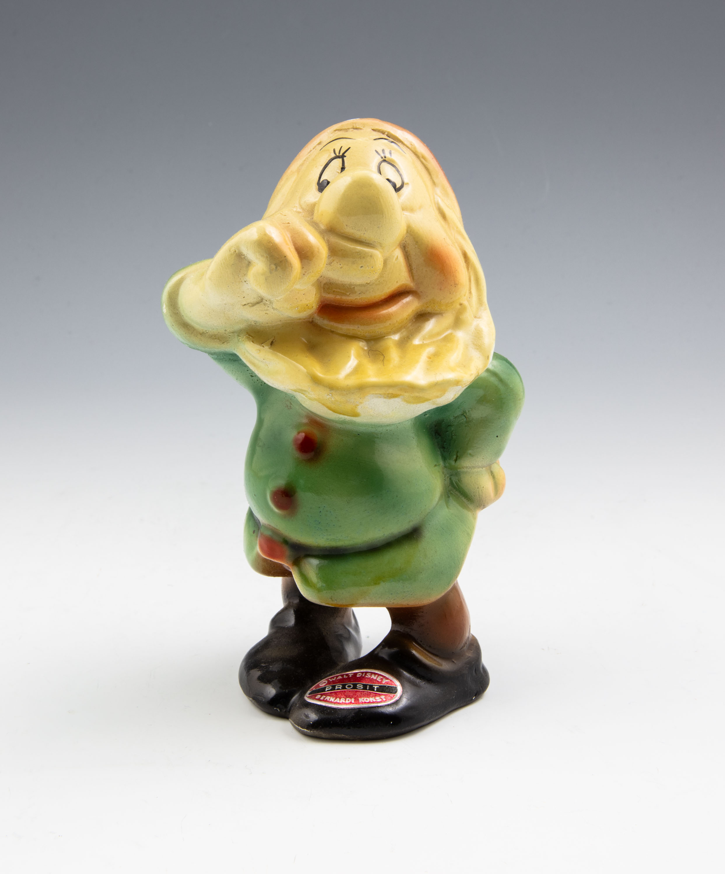 Walt Disney - Sneezy