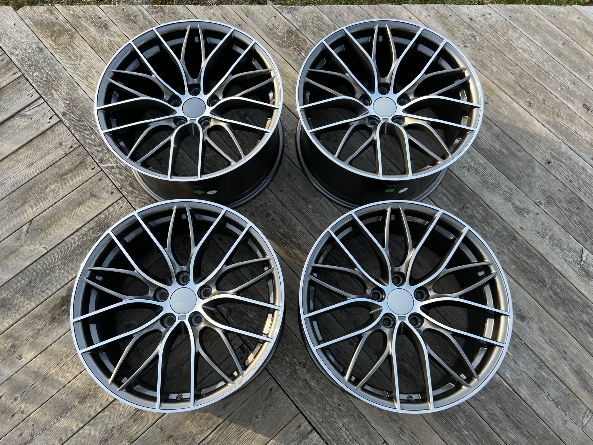 20" Performance 3 Gunmetal/machined 5x120